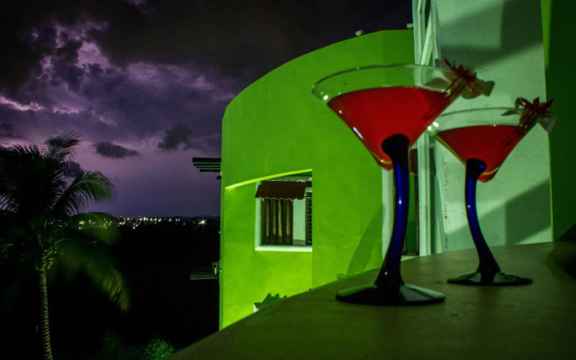 Suites & Hotel Punta Esmeralda