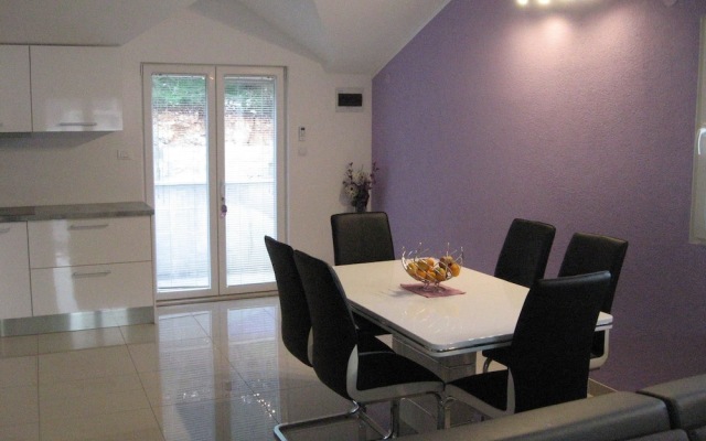 Luxury apartment INA