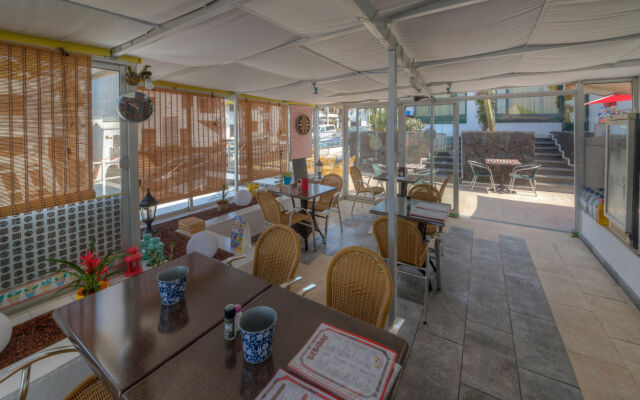 Apartamentos La Moraña