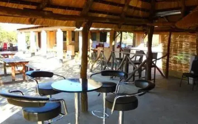 Falls Garden Lodges