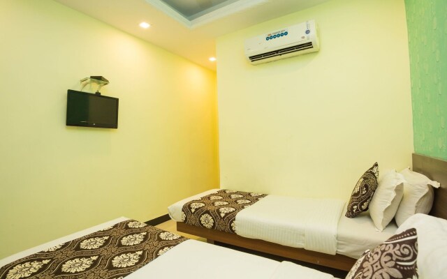 OYO 7062 Amana Suites