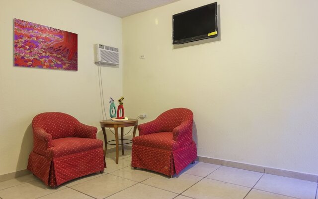 Consul Suites