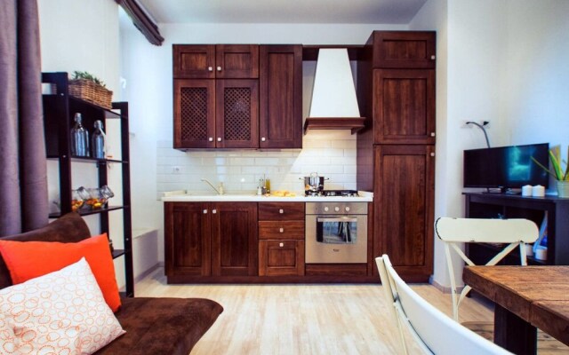 Romantic Flat With Large Terrace Close to S. Peter
