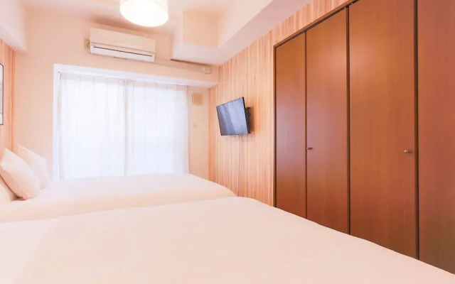 Grand Court Namba 605