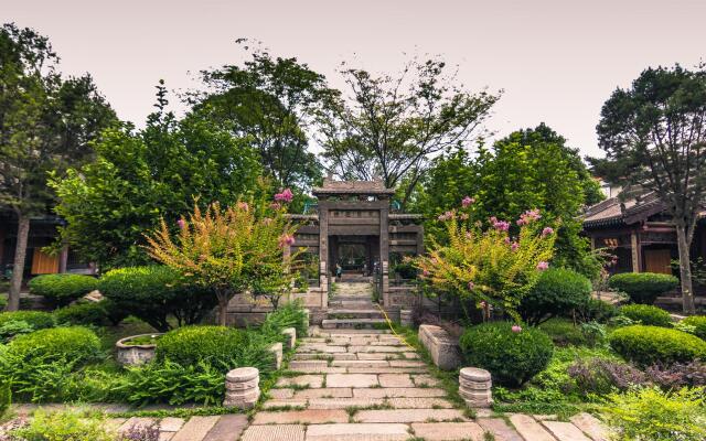 IU Hotel Chongqing Longtou Temple North Railway Station