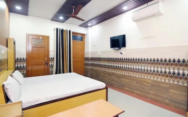 Taj Guest House