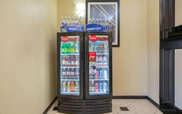 La Quinta Inn & Suites by Wyndham Pearland - Houston South