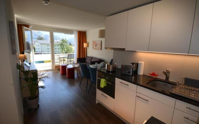 HOP Apartments & Suites