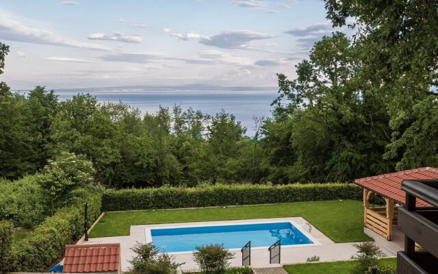 Luxurious Villa With Sea View For Up To 8 Persons Located Near Opatija
