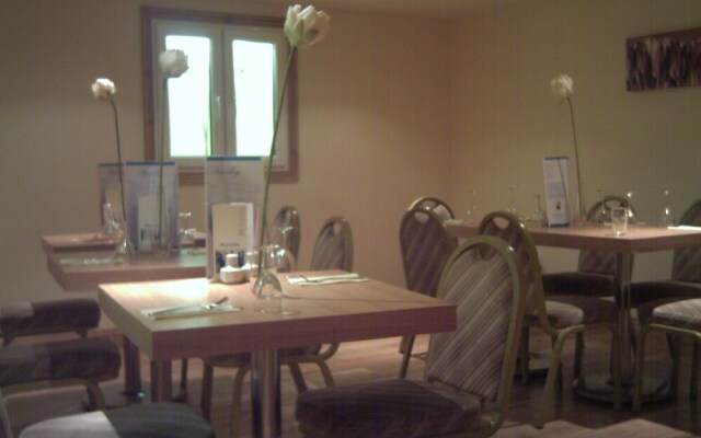Waverley Hotel
