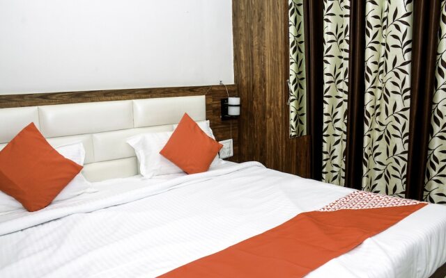 Hotel Raj Mandir