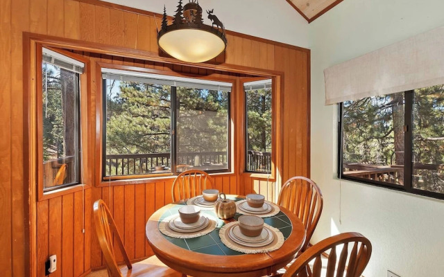 Everwood Serenity Treehouse