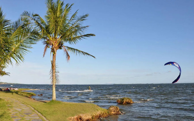 Casa em Condomínio com Piscina Privativa