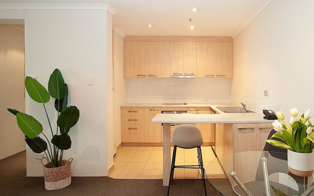 York St Apartment