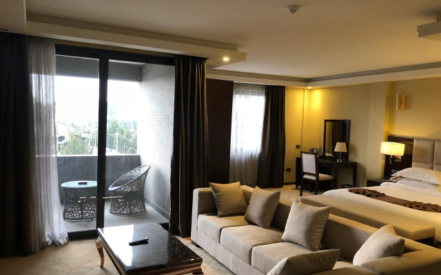 Berlottue Hotel