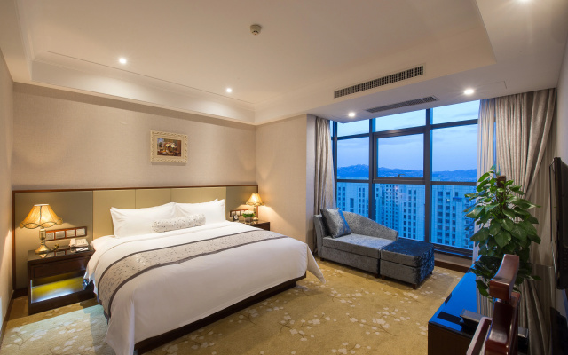 Gloria Plaza Hotel Qingdao
