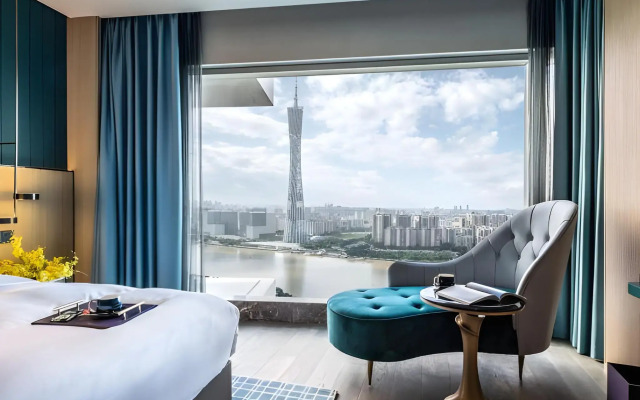 Elegant  Guangzhou Zhujiang New Town Canton Tower