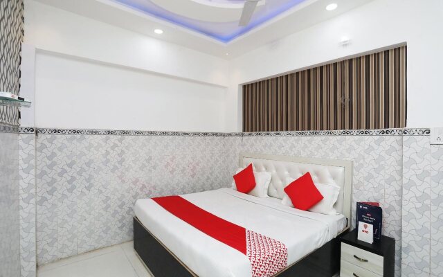 Tripathi Guest House by OYO Rooms