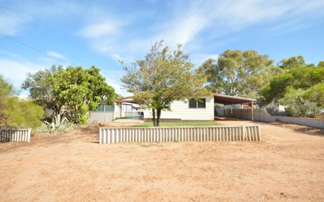 Patrick Crescent 18 - Kalbarri WA