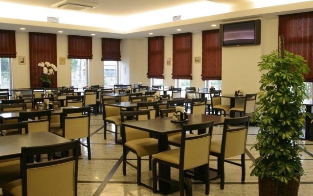 Hotel Route-Inn Mojikou