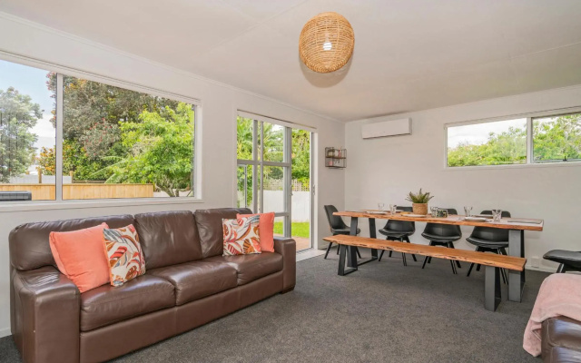 Bluebell - Whitianga Holiday Home