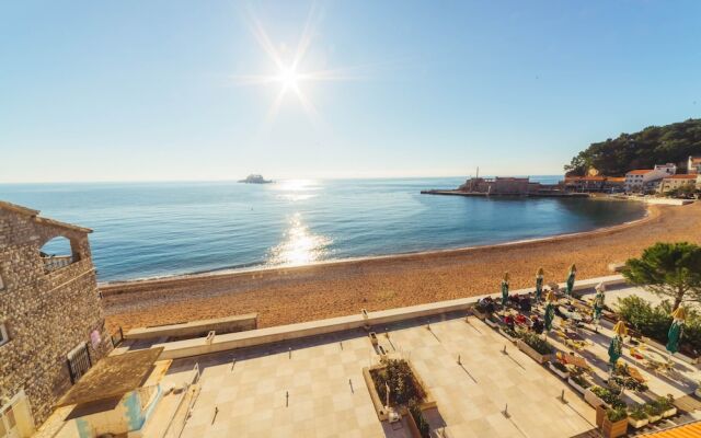 Apartments LIDO Petrovac