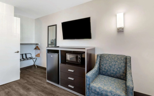 Quality Inn Burbank Airport