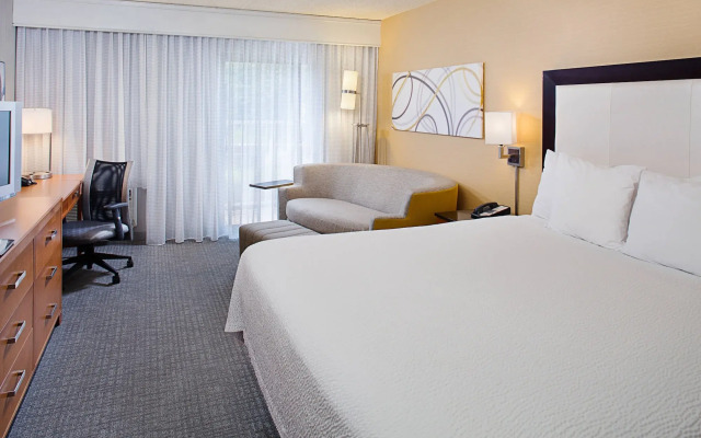 Courtyard by Marriott Montvale