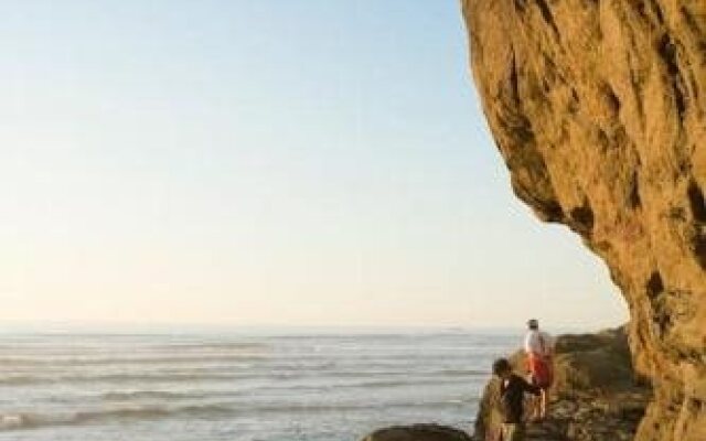 Arch Cape Inn and Retreat - Cannon Beach