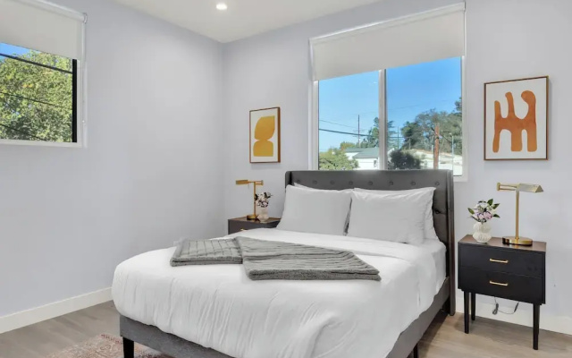 Fulton II by Avantstay Rooftop Patio w/ Views!