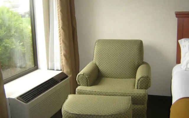 Holiday Inn Express Hotel Jefferson City