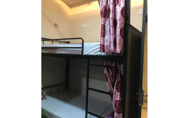 BKC Backpackers - Trade Centre