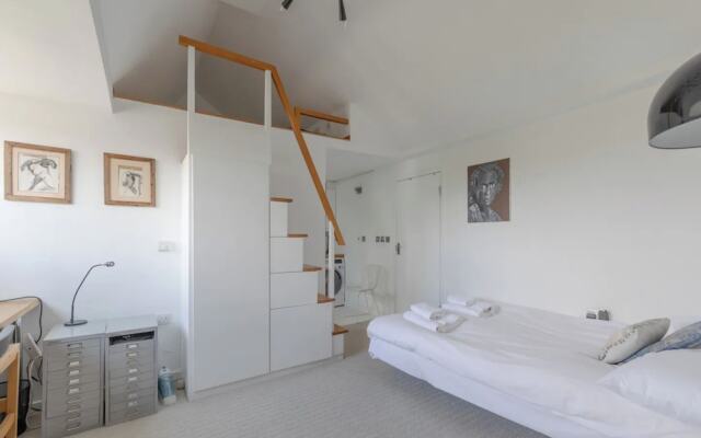 Compact & Light Studio Flat - Ladbroke Grove
