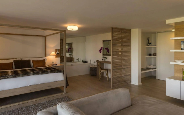 Spanish Farm Guest Lodge