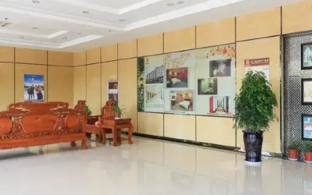 Xingcheng Hotel (Hengdian Huaxia Avenue)