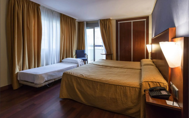 Torreluz Centro Hotel