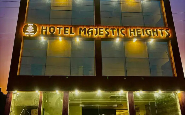 Hotel Majestic Heights