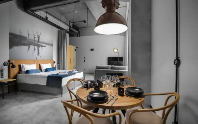 MONTOWNIA Lofts & Experience