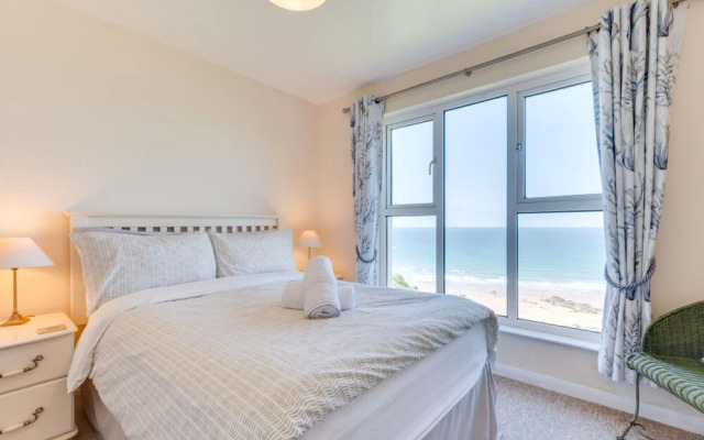 Flat 11 Clifton Court