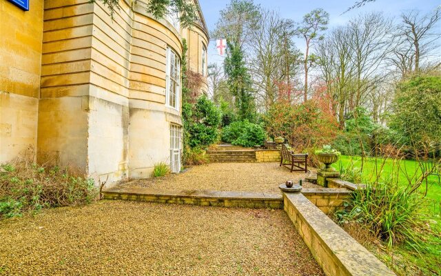 OYO Bailbrook Lodge, Bath