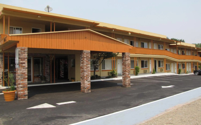 Classic Inn Red Bluff