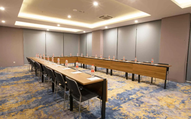 The Life Styles Hotel Surabaya