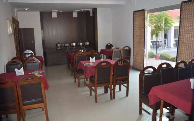 Hotel Goverdhan Tourist Complex