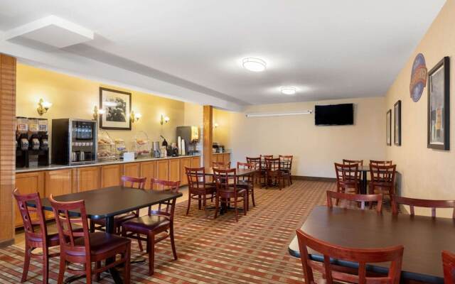 Baymont Inn & Suites Spearfish