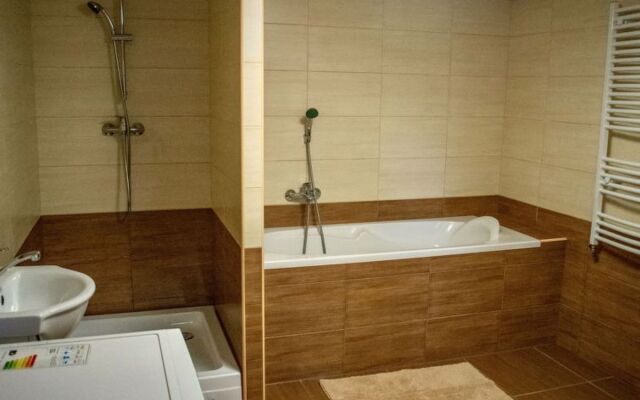 House Kámen Arnoltice