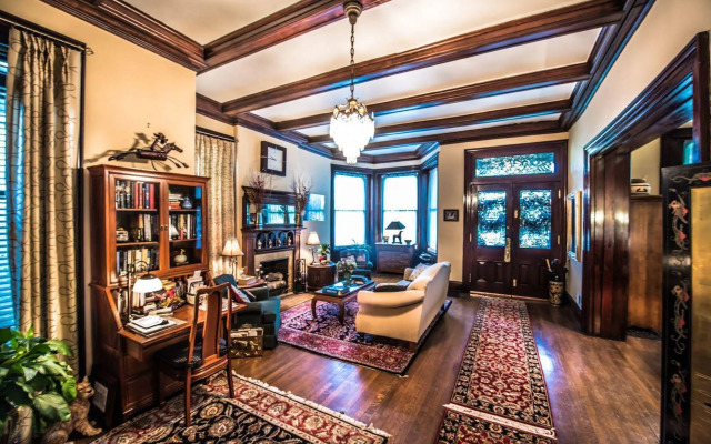 Inn at St James Court