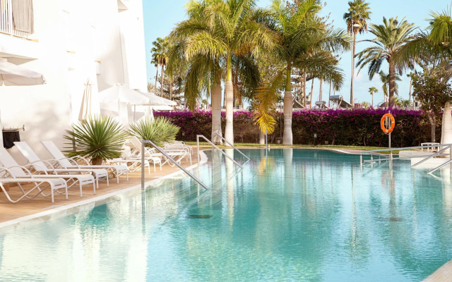 Sunprime Atlantic View Suite & Spa