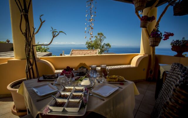Hotel Residence Al Belvedere Salina