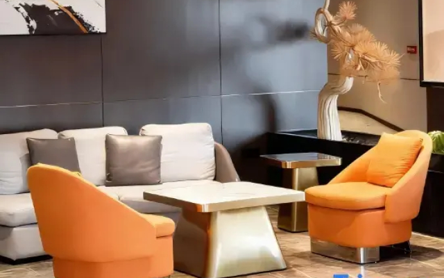 Royal Hotel
