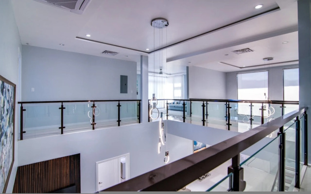 Luxury Oceanfront Villa Fully Staffed Pool Jacuzzi Movie Theatre
